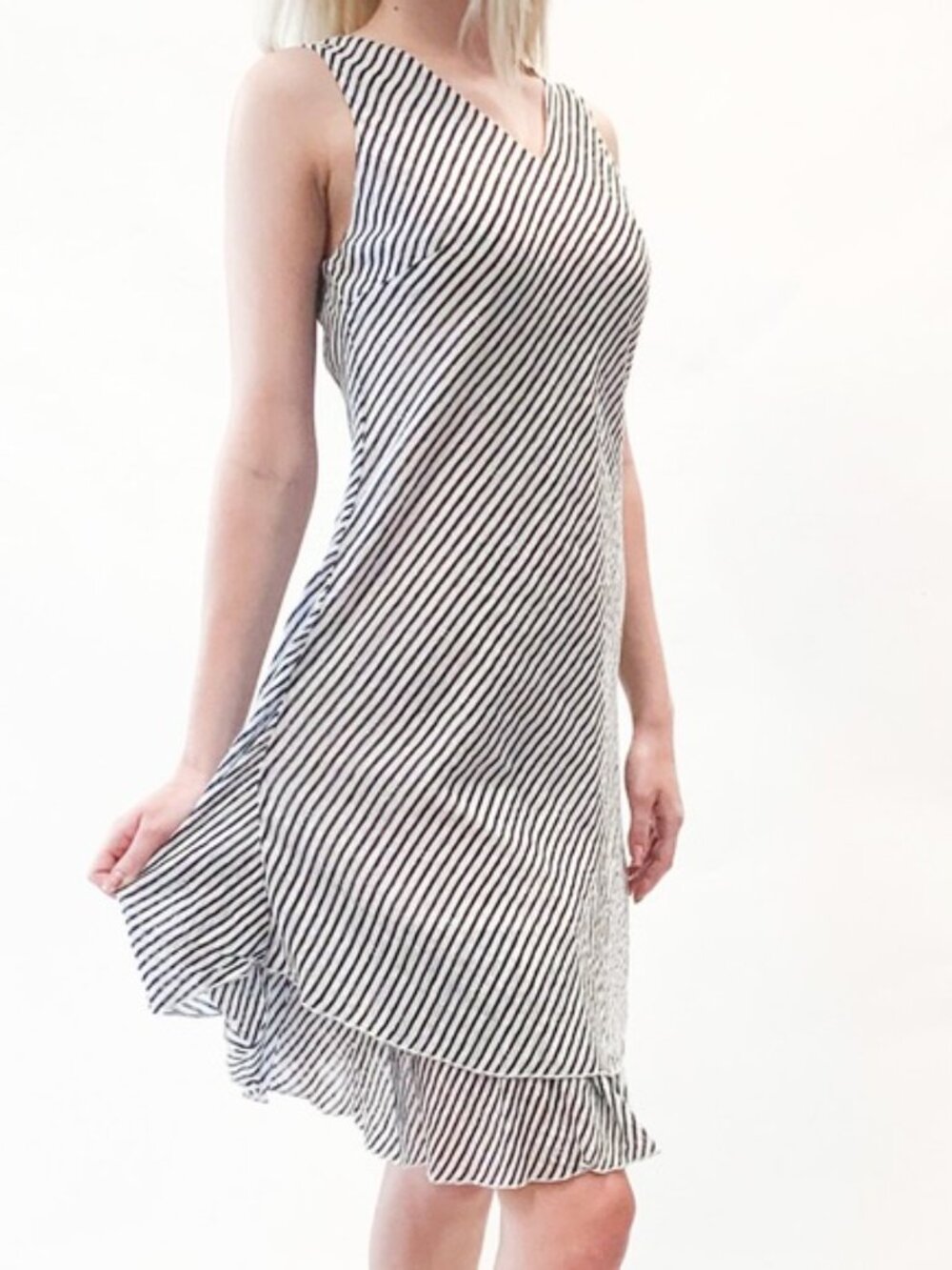 CHARLIE B White & Navy Striped Nautical Gauzy Ruffle Hem Dress Size Small